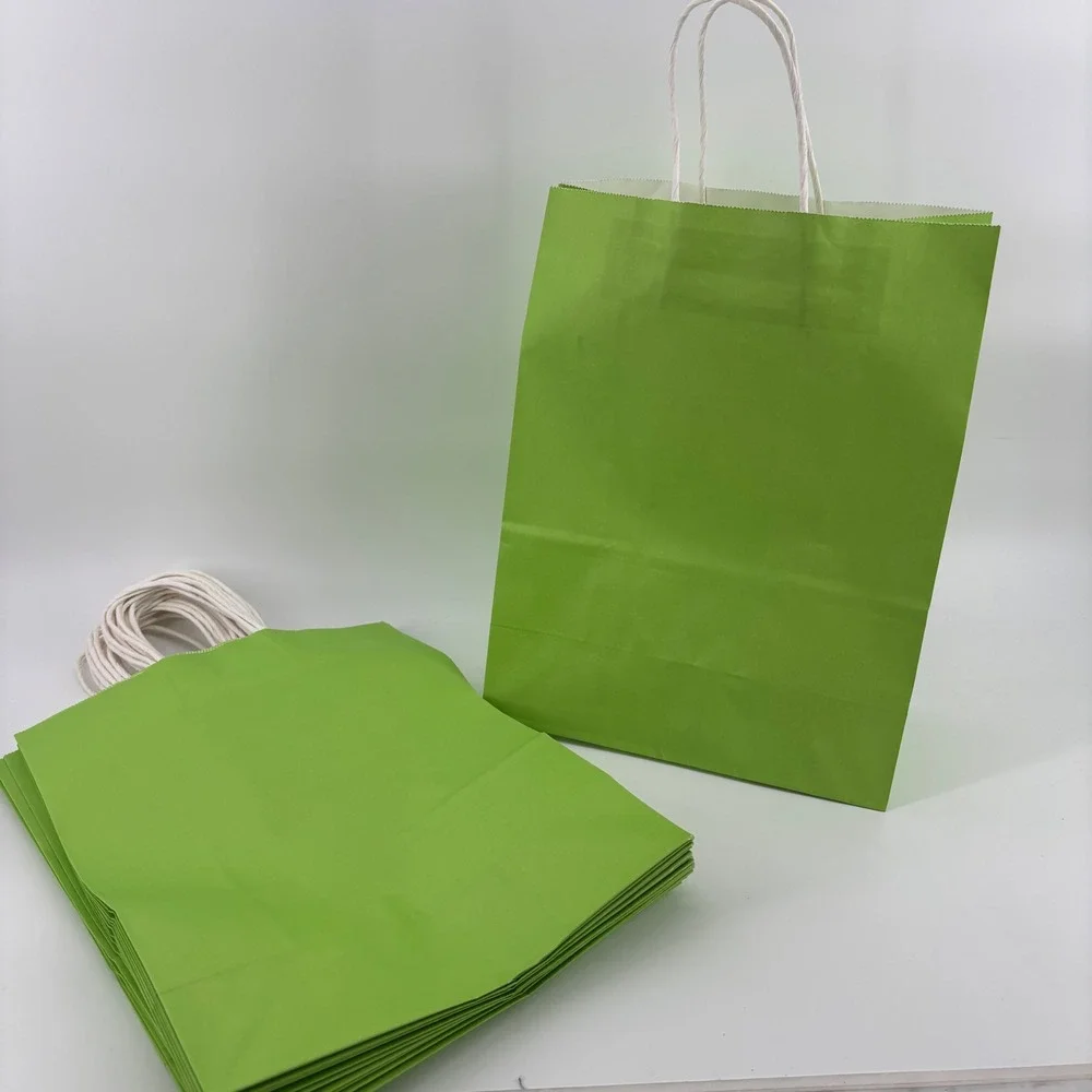 NWT Paper Gift Bags Medium Lime Green Twisted Handle‎ 16 Pack Grinch Christmas